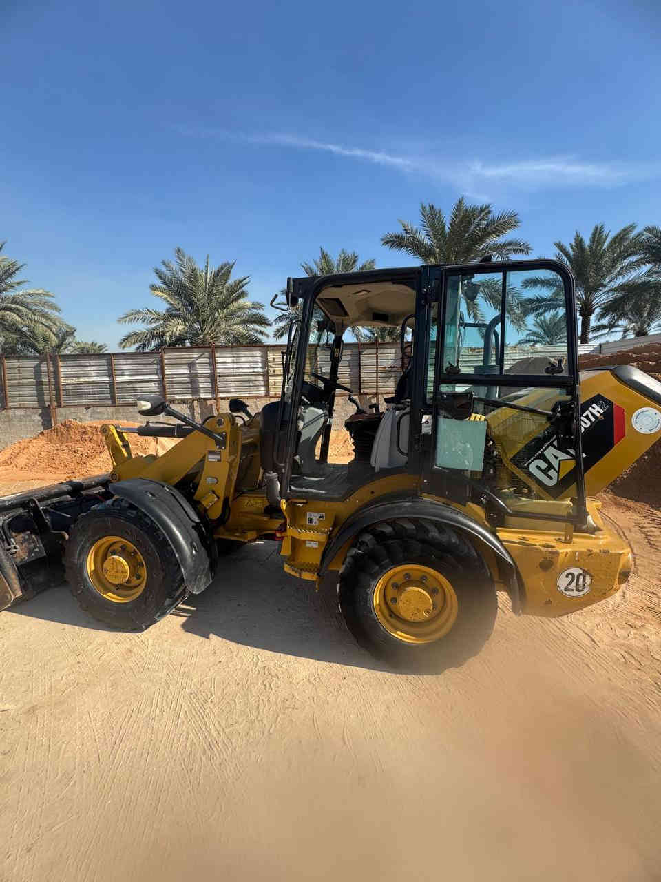 السلام عليكم
للبيع شفل كتر بلر حجم 907 
وارد المانيا دخول جديد 
رقم سليمانيه جديد 
شفل جاهز مكفول 
مكان بغداد 
الاستفسار الاتصال

‭0786 412 6679‬
