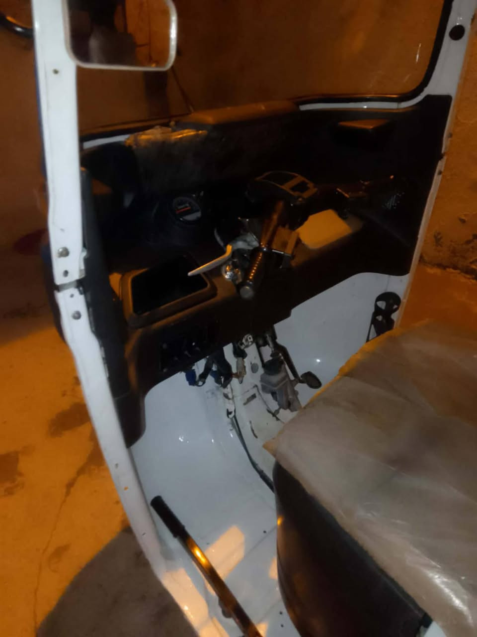 سلام عليكم تكتك للبيع 22 الوجبه الوله رقم وسنوية تحويل ثاني يوم تكتك خت جديده السعر 7ونص شراي يتصل *********** مكاني حي اور
