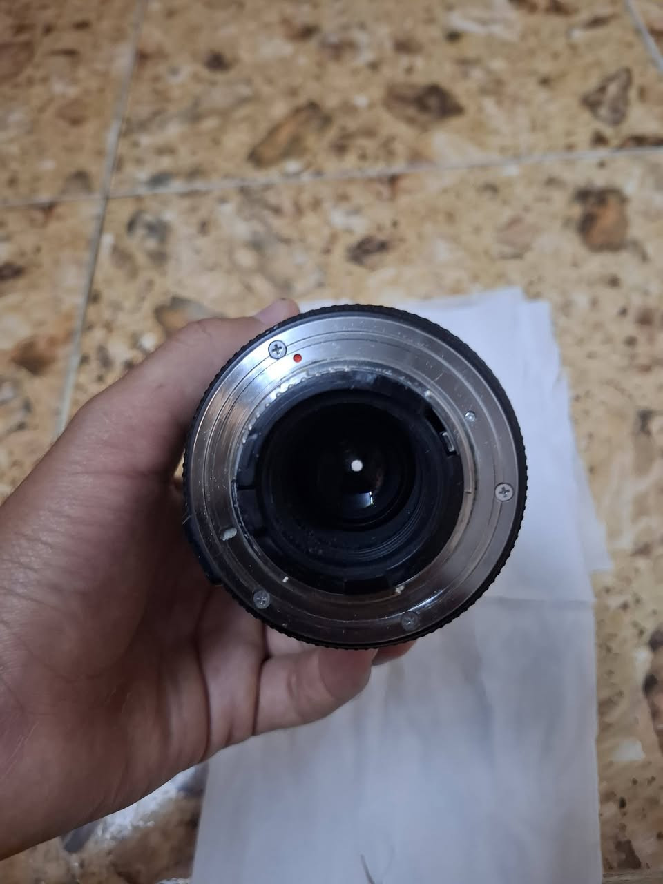 زوم رياضي 70×300 بعدة جديد شرط الضمان والفحص برغي ما مفتوح بيه نظافة العدسة100% أوتو منول سعرة [ 110 ] الف يوجد توصيل الاتصال [***********]
