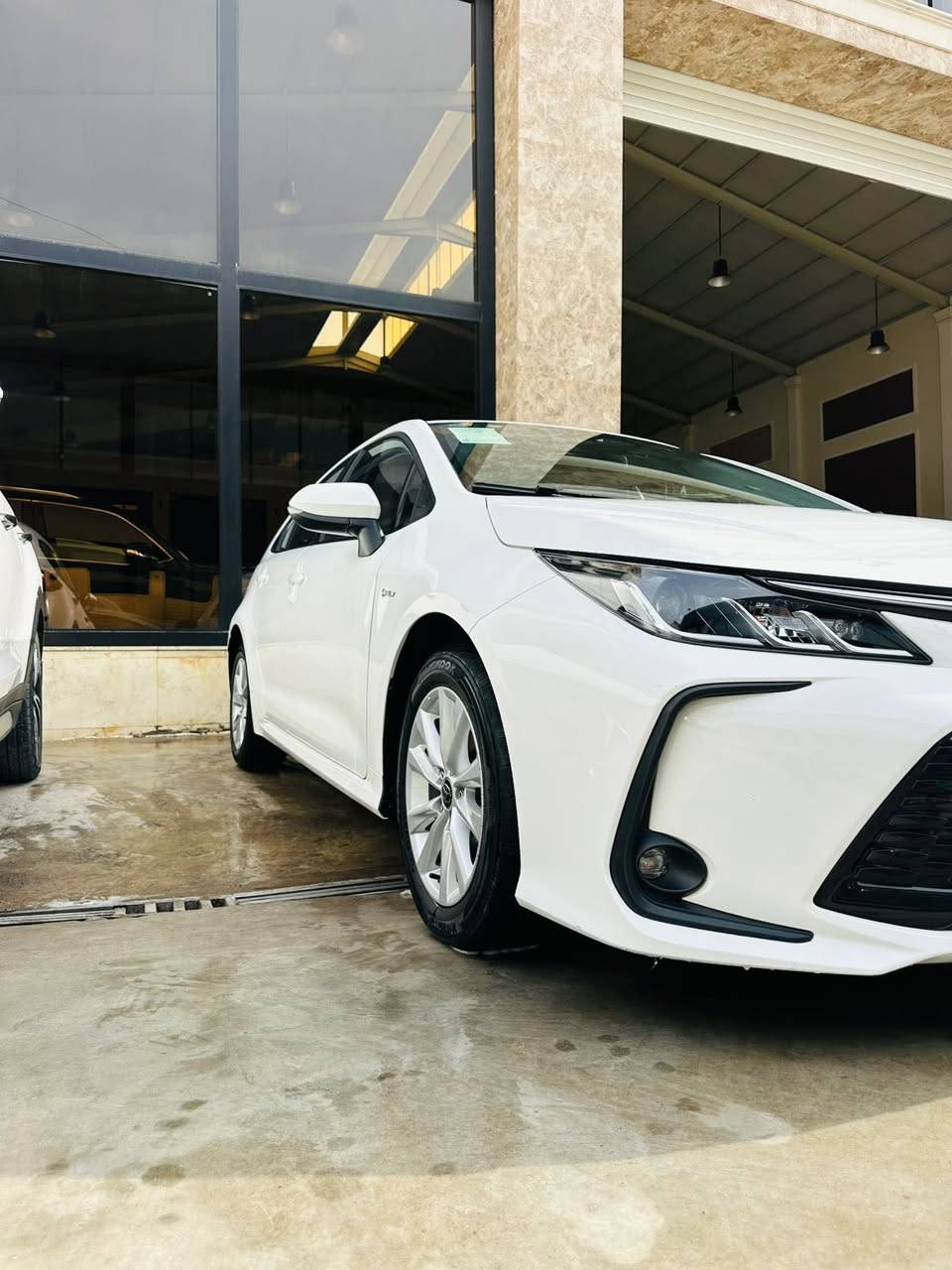 كورلا هايبرد موديل2025 ماشيه  4  الاف فقط مكفوله كفاله عامة كشن جلد اسود فول مواصفات باسمي سنويه شخصيا من الزيرو السعر 156 $ بيها مجال بسيط مكاني الرصافه رقم ***********
