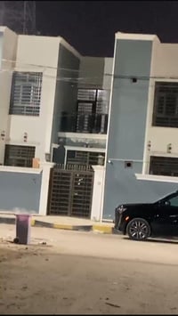 يوجد لدي بيوت وقطع اراضي زراعيه داخل مجمع بوابه الغدير السكني بنيان در...