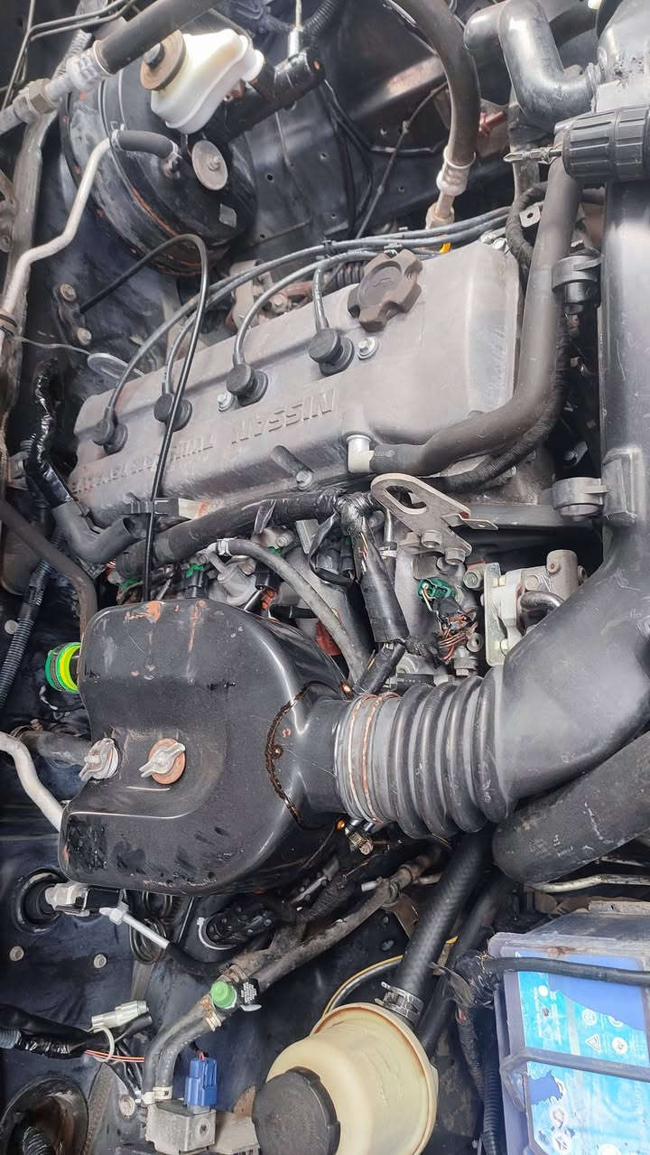 بيكب نيسان قماره ونص رقم دهوك دولي بأسمي موديل 2005
السياره جاهزه من كلشي محرك جديد صدر امامي خلفي جديد 
تايرات جدد تبريد شغال للاستفسار ***********
