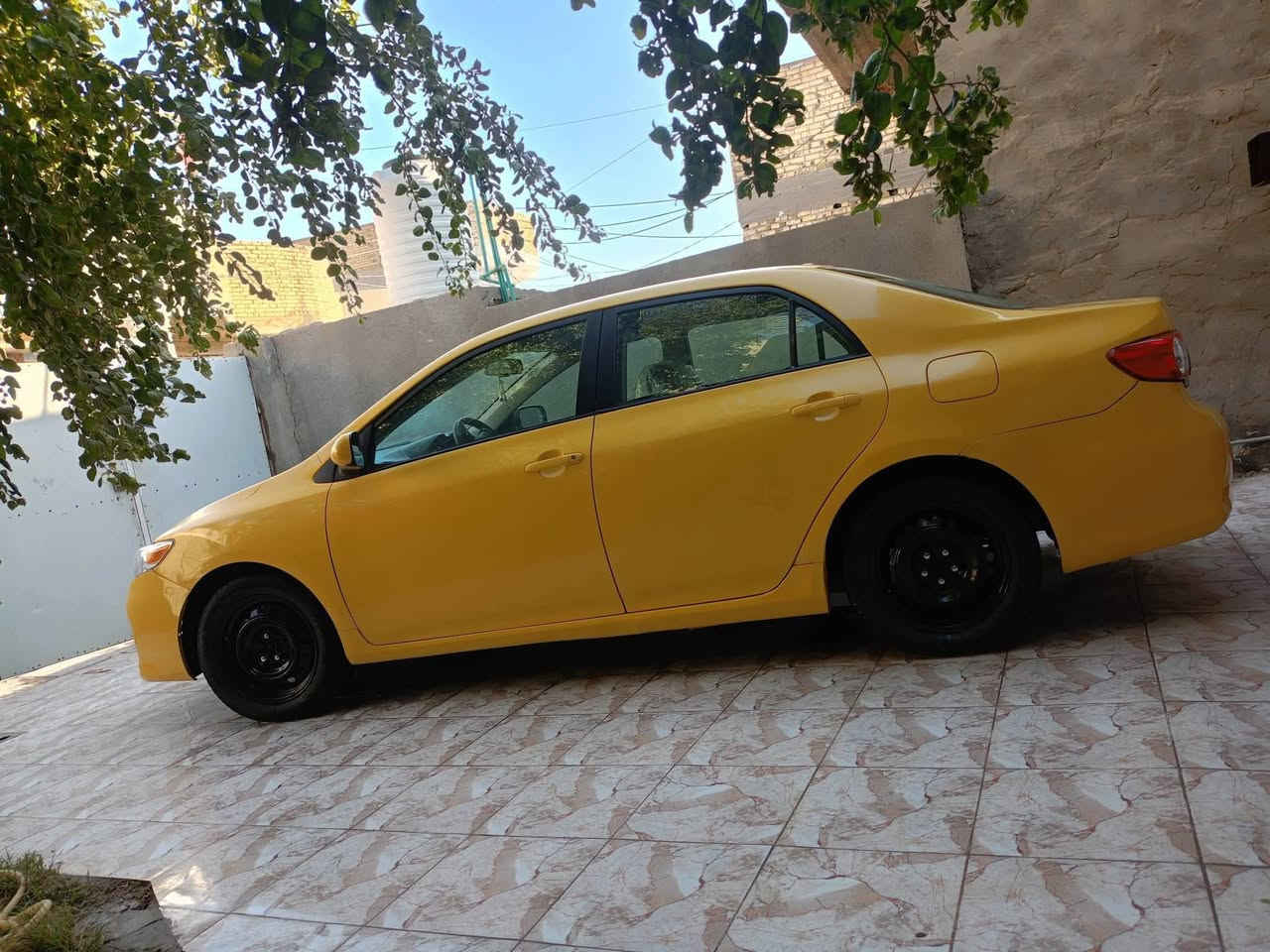 السلام عليكم كورلا موديل 2009 رقم بابل   بيها جاملغ والداير الخلفي. بدون دواخل. مكينه 1800 دوش. جاهزه كير ومكينه وتبريد وحداديه وتخم تاير. مكاني حله الصوب الصغير. السعر 84 وبي مجال
للاستفسار التواصل ***********
