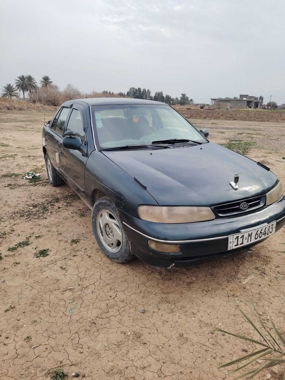 السلام عليكم للبيع كيا سيفيا موديل 95 تحويل مباشر صبغ عام جماليه فقط مكفوله من ضربه كير ومحرك مكفولات تدفئه تبريد شغالات كهربائيات كلها شغاله الون زيتوني  السعر 37 وبيها مجال بصيط مكاني بغداد التاجي للستفسار ***********
