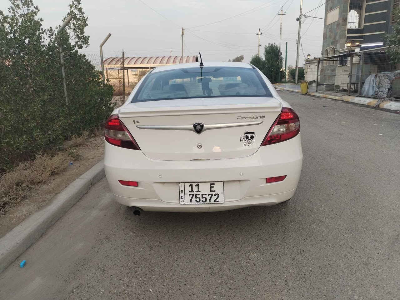 بروتون ٢٠١٣ للبيع سياره جاهزه كير محرك خير من الله دواخل نضيفه جدا كشر حلو بيهه صبغ دعاميات وبارد بالجاملغ شويه تدفئه تبريد ماشيه ١٦٠ سياره نضيفه وحلوه العنوان البياع *********** السعر ٧٠ بغداد, العراق
