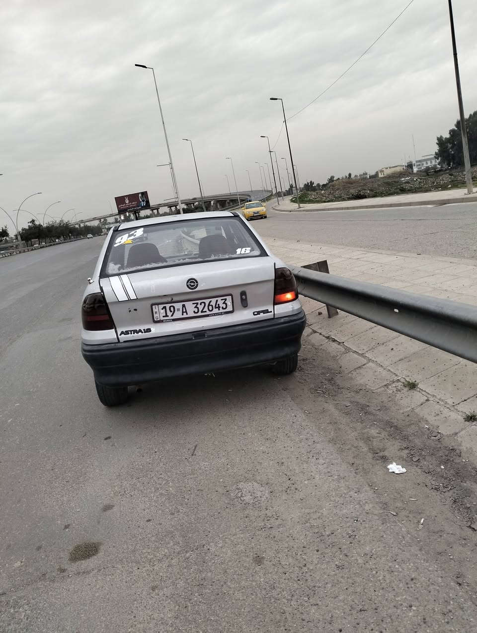 استرا رقم كربلاء مشروع وطني
حجم 16
كيى مكينه شرط 
وايرمنيه شغاله شرعيها بالموصل السياره شرط التحويل 
السعر 25بيها مجال 
***********غير موجود بالفيس
