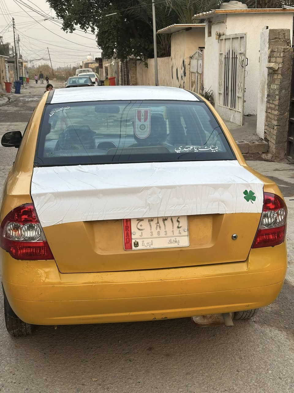 السلام عليكم طيبة موديل 2015 للبيع بغداد رقم الماني السيارة باسمي حرة ما عليها اي شي مصفرة غرامات وهيئة كلشي كامل بيها ما عدة المكينة بيها بداية تبخير الله شاهد سيارة جديدة العنوان بغداد المدائن الرقم ***********
