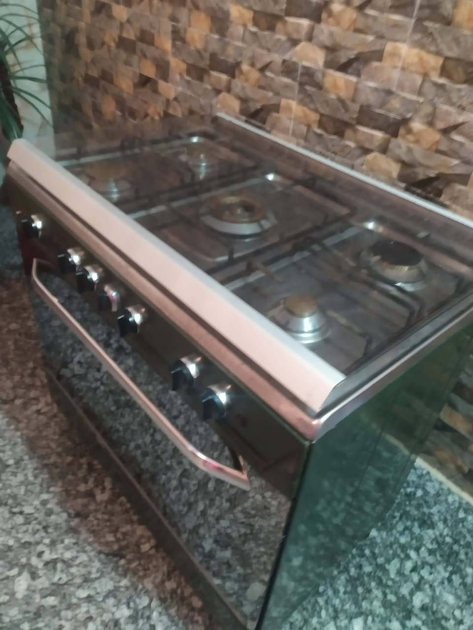 طباخ فريش مصري الاصلي لون زيتوني نظيف جدا كله شغال عالفحص عيون والفرن ناره زركه وقويه سعره 225 يوجد توصيل


**إذا كنت صاحب هذا الإعلان وتريد حذفه لأي سبب، رجاءا أرسل رسالة إلى الدعم الفني**