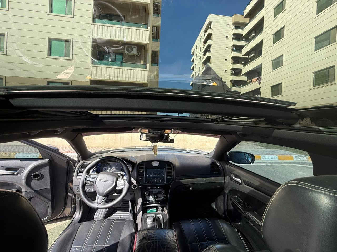 كراسيلر C300 (اوباما) موديل 2016 فئة S
كلين تايتل اللون فيراني 
عداد المسافة 103.000 ميل 
رقم بغداد انكليزي بأسمي 
هزة جديدة 
سقف بانورما +دمام بالصندوق+شفتات بالستيرن+كشنات سايق ونفر كهربائي كامل مع تدفئة بالكشنات (كامل المواصفات)
جاهزة من كل النواحي شرط الفحص

🛑 السعر سوي تعليق يصل مباشرة 🤖 

مكاني الموصل 

رقم صاحب السيارة 
***********8 للتواصل
