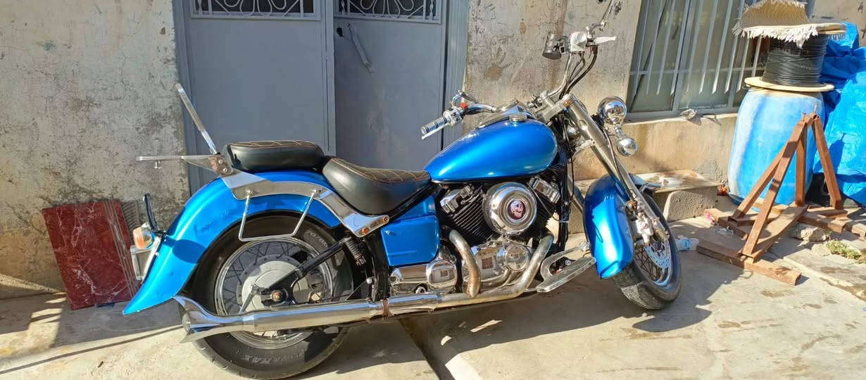السلام عليكم للبيع دراجه هارلي ستد 400 دراجه حلو ونضيفه شوفت عينك اي نقص مابيه رقم وسنويه ديالى دراج تنكر سلف وتطلع ترايك وين مايعجبك السعر 22اوبيه مجال قليل الاستفسار اكثر هاذه رقمي *********** مكاني ديالى
