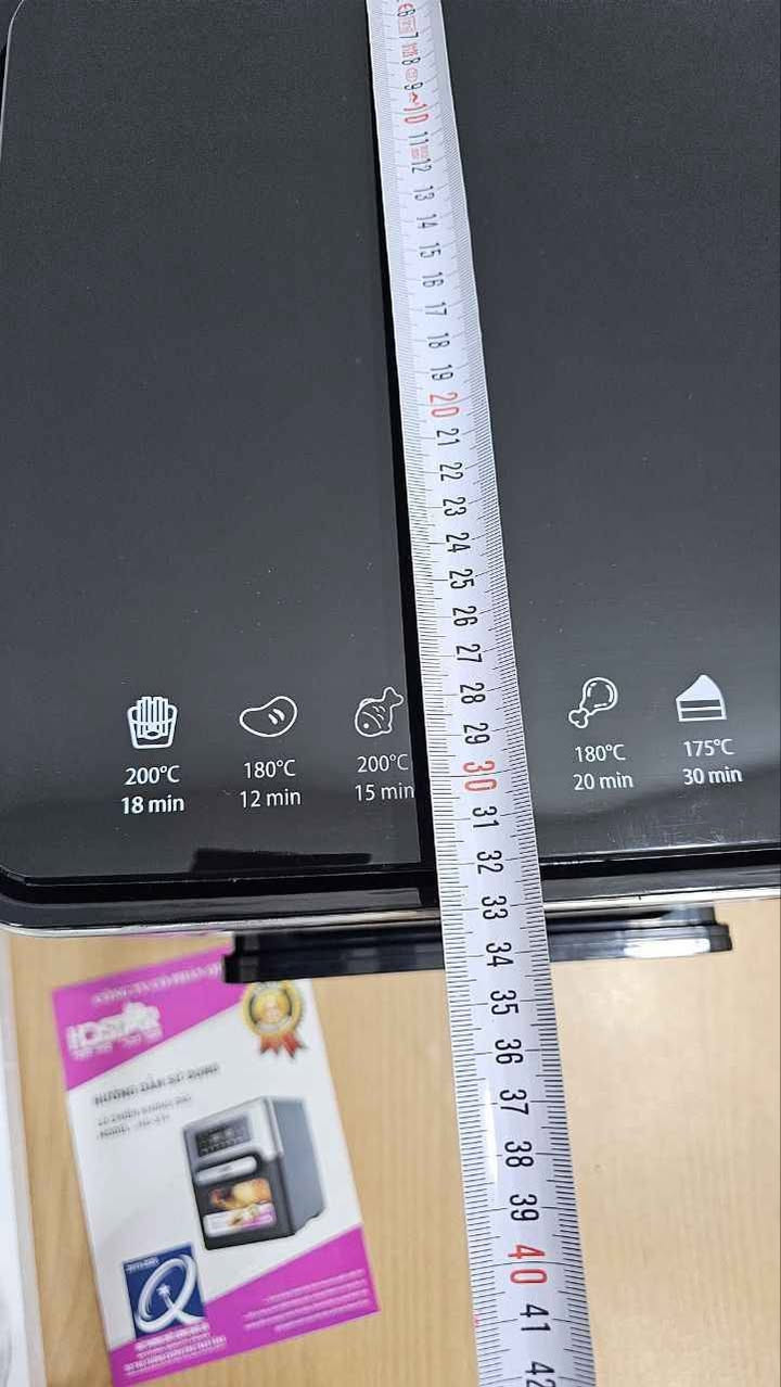 فرن قلاية هوائية من ماركة Hostar، ويتميز بالآتي: 
سعة كبيرة تبلغ 12 لتراً، مناسبة للعائلات.
قدرة كهربائية تبلغ 1700 واط لطهي أسرع ونتائج مقرمشة.
يعتمد تقنية دوران الهواء الساخن 360 درجة لطهي صحي بدون زيت أو بكمية قليلة جداً.
يتضمن ملحقات متعددة مثل الشبك، الأسياخ، والسلة الدوارة. أربيل, العراق


**إذا كنت صاحب هذا الإعلان وتريد حذفه لأي سبب، رجاءا أرسل رسالة إلى الدعم الفني**