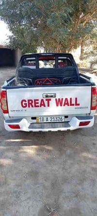 كريت ويل موديل 2013ب٧٧ وبيه مجال قليل مكان لسياره الدوانيه للاتصال 077...