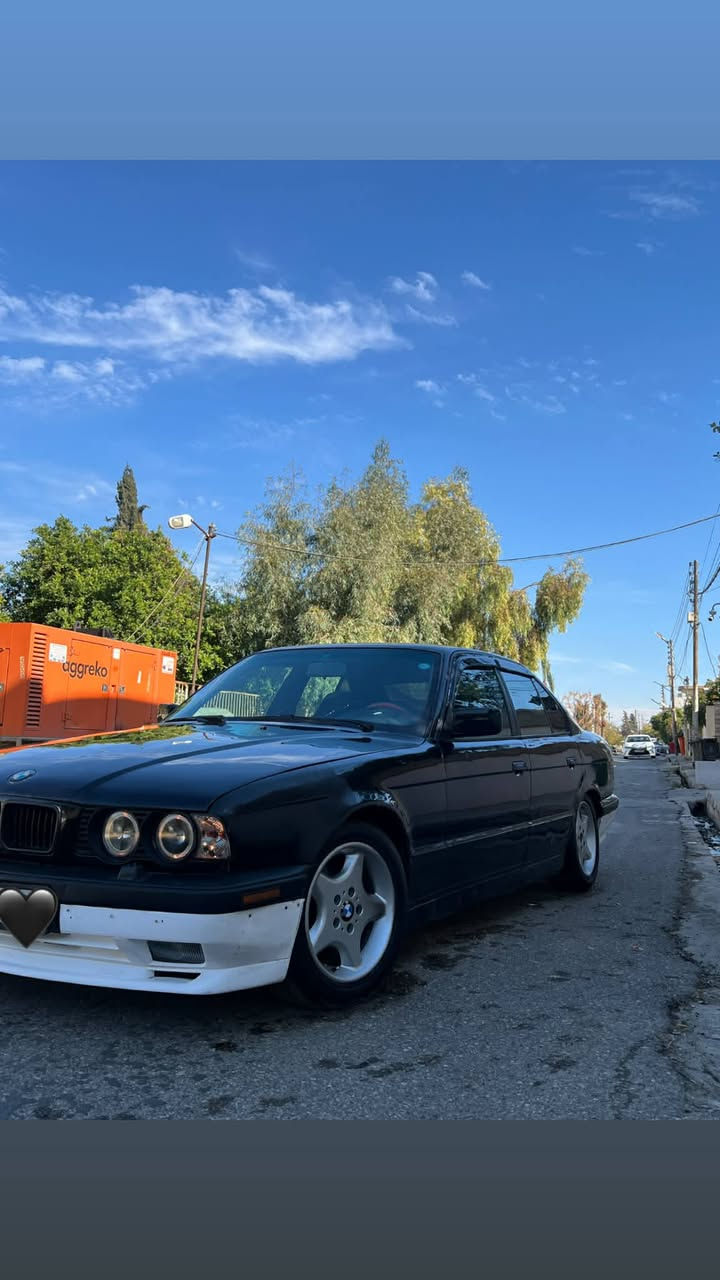 به ناوى خوا گه وره بئيم ١٩٩٠ ٥٢٠ گير و مه چينه به شه رت بى سه رف و بوخاره تازه روون مچينه م لؤ گؤريه سيارك تا بلى جوان و گه نجانيه بى لى دران پشت و پيش زؤر جوانه ته برد 🥶 و🥵 سه رد و گه رم مه زبوته شوين هه ولير سعرى داوا (٤٧) مه جه لكى زؤر كه مى تيدايه ره قه م ته له فؤن (***********)
