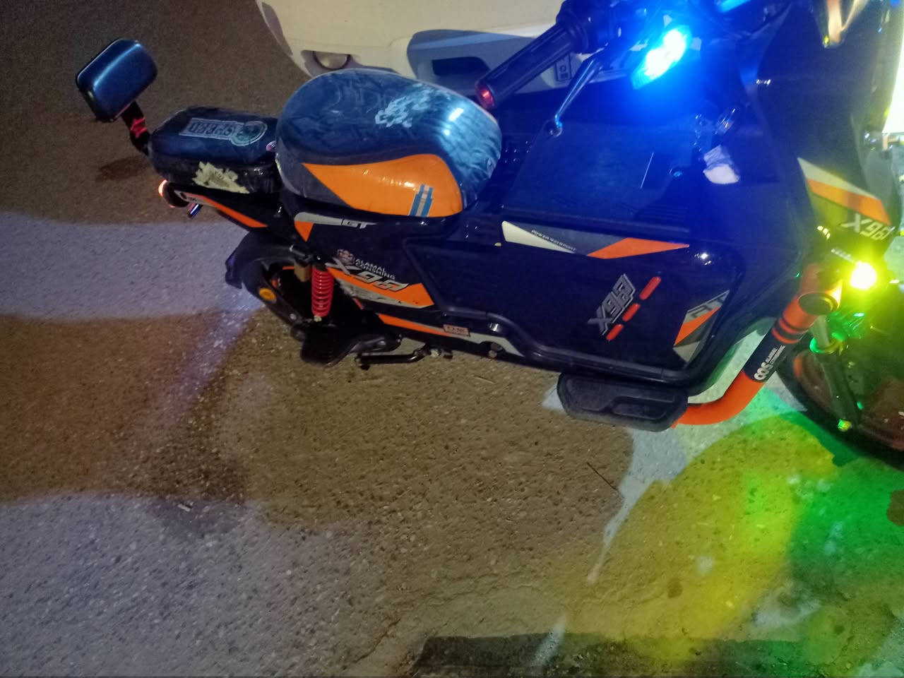 دراجة شحن  X900 مديل2025
سعر خاص راسلني على واتساب فقط ***********

سرعه 109 بعداد 
حجم بطاريات33
 2 دبل رياضي خلفي و 2 دبل دهني امامي 

 ستان خلفي وجانبي 

 تشغيل سويتش  وبصمة

 منفذ شحن للهاتف 

 شاحن تفصل عند الشحن 100 

مدكر امامي و خلفي 

بريك بل مكان امامي و خلفي

 نظام الحمايه

قفل تاير 

 هورن عالي 

بطاريات جدد

 دبل اشاير  اشاير يمنه و يسره 

زنون عالي و ناصي 

بلوتوث عالي 

 4 نمر 

اناره ارضيه 

 بريك دهني

راسلني على واتساب فقط ***********
