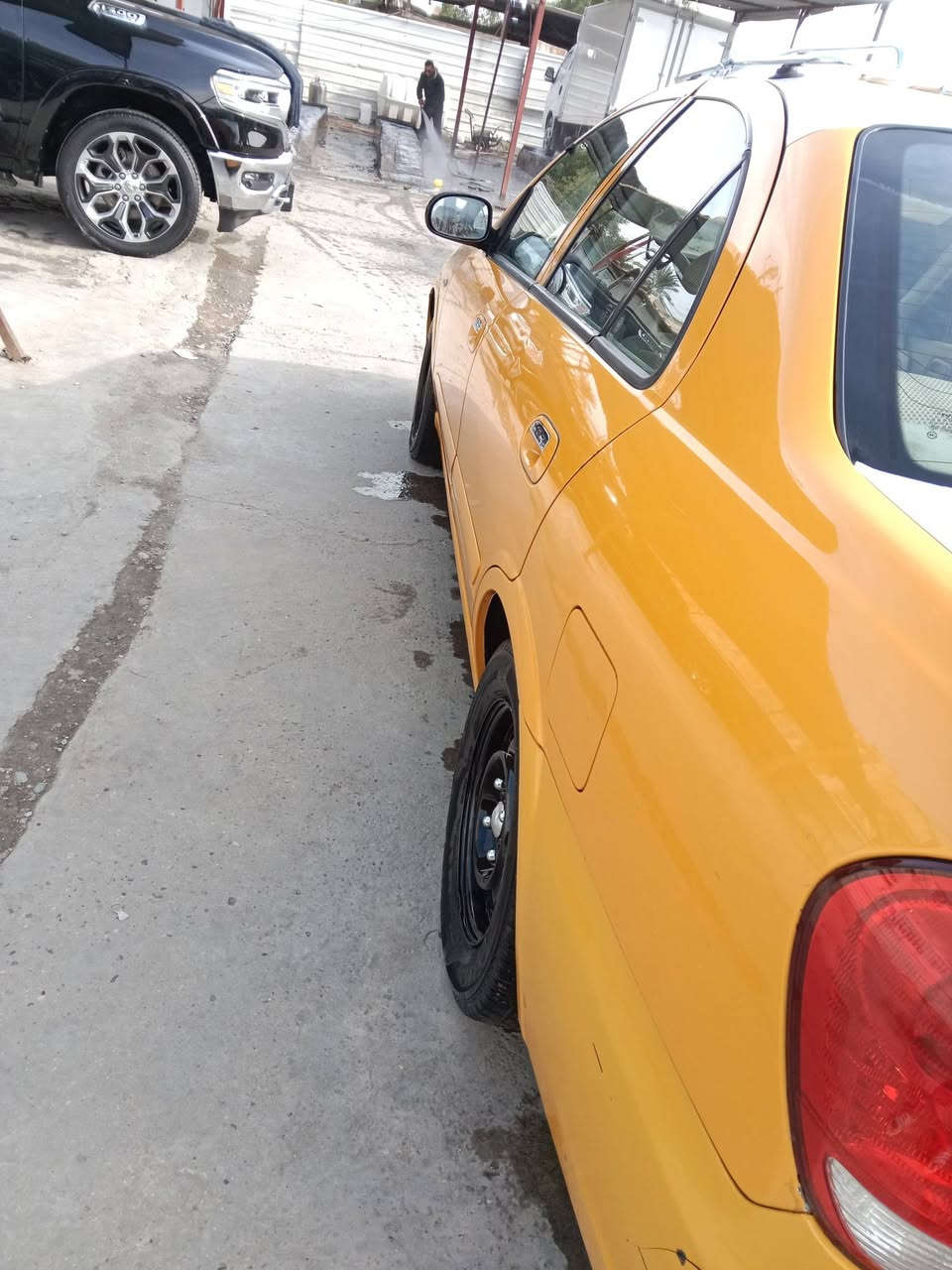 السلام عليكم ...نيسان سني موديل ٢٠١٠ صفرة اصل ابيض مصبوغه عام اصفر كير اوتوماتيك مكينة قبق اسود الرقم بغداد 
السعر ٨٨ بيها مجال لشراي


**إذا كنت صاحب هذا الإعلان وتريد حذفه لأي سبب، رجاءا أرسل رسالة إلى الدعم الفني**