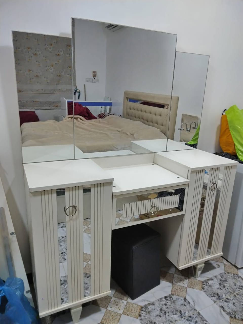 تركي ضخمة كلش نضيفة استخدام قليل السعر 500 قفل


**إذا كنت صاحب هذا الإعلان وتريد حذفه لأي سبب، رجاءا أرسل رسالة إلى الدعم الفني**