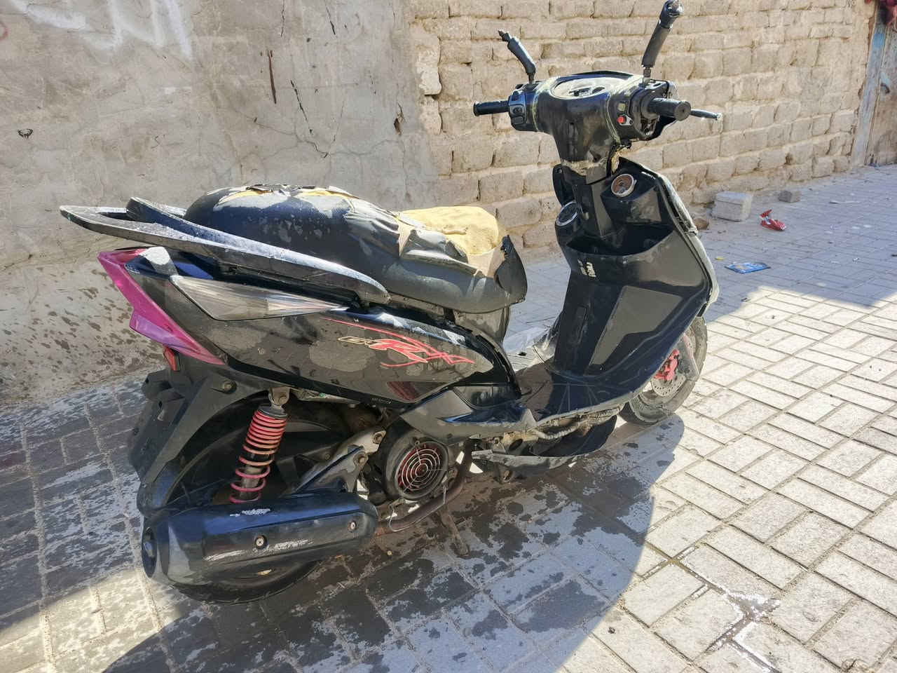 سلام عليكم درجة للبيع ثعلب 🦊 الدراجة جنت طالع بيه و فجه طفت ماعرف شبيه تجي تحمل و تروح سعره 100بيه مجال مكاني كربلاء حي الغدير الرقم ***********/
