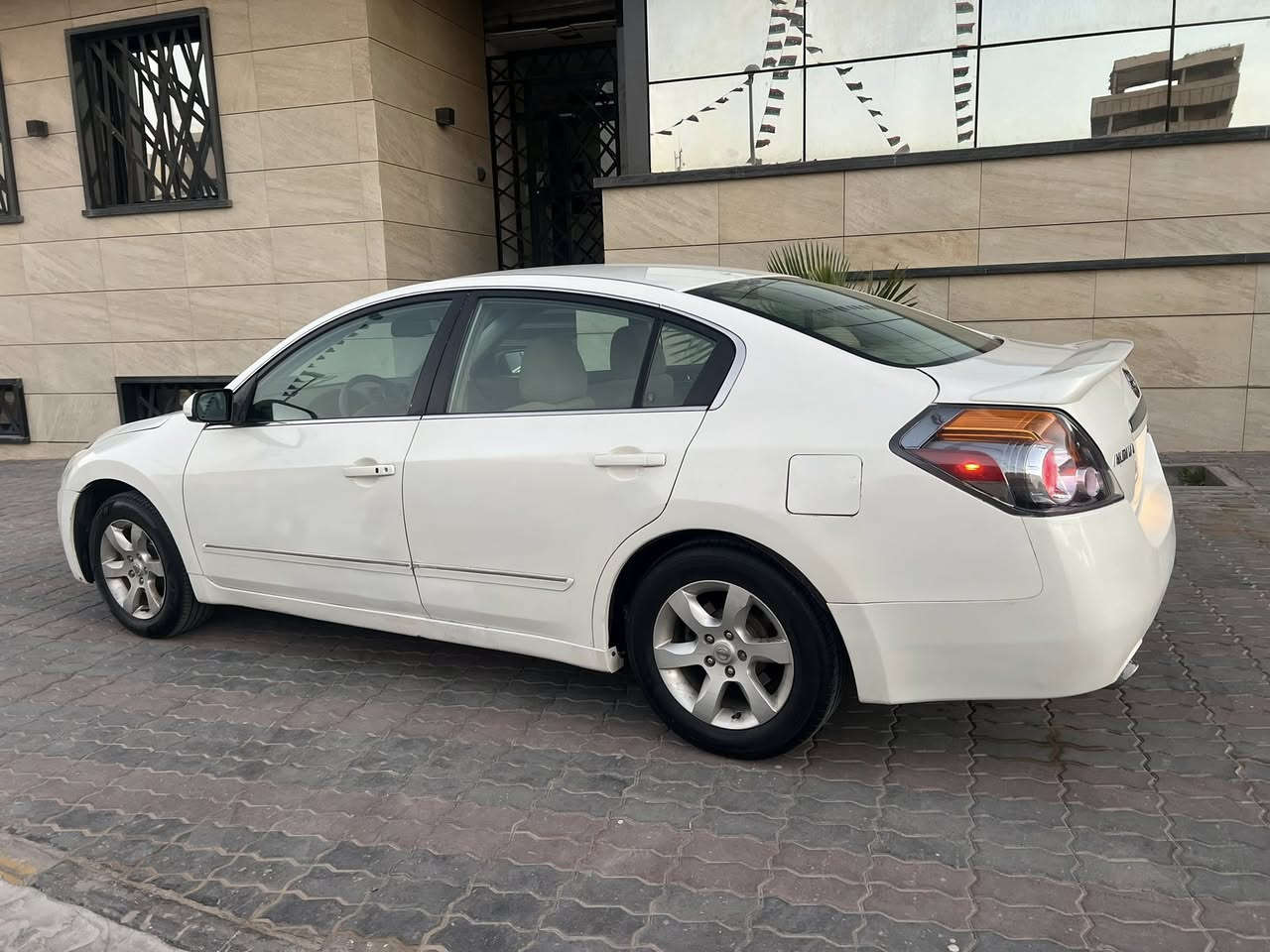 السلام عليكم ورحمة الله وبركاته.   نيسان ألتيما سيارة الدار من المالك طول ماشيه 134الف اليبان معروفين في علامة النيسان   محرك صالة كنبيوا كربون تكيف قياده ربي يبارك ولا عيب تبي حد كساب. توكل علي الله وبسعر 17300 وساهل    طرابلس سوق الجمعه.  0923779190


**إذا كنت صاحب هذا الإعلان وتريد حذفه لأي سبب، رجاءا أرسل رسالة إلى الدعم الفني**