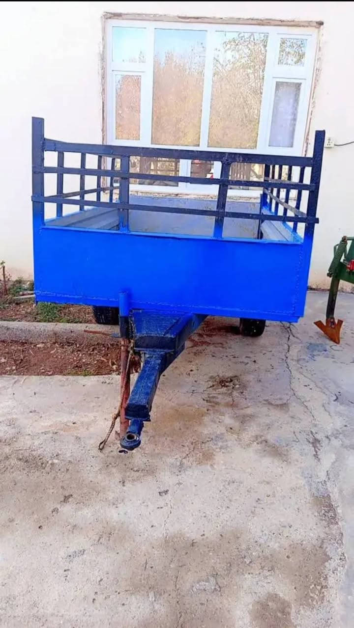 عاره بانه ي بچوك بو فروشتن زور تازه يه بؤ دواي سه ياره و مه كينه ش 
ئه بيت له شاره زوور

***********
