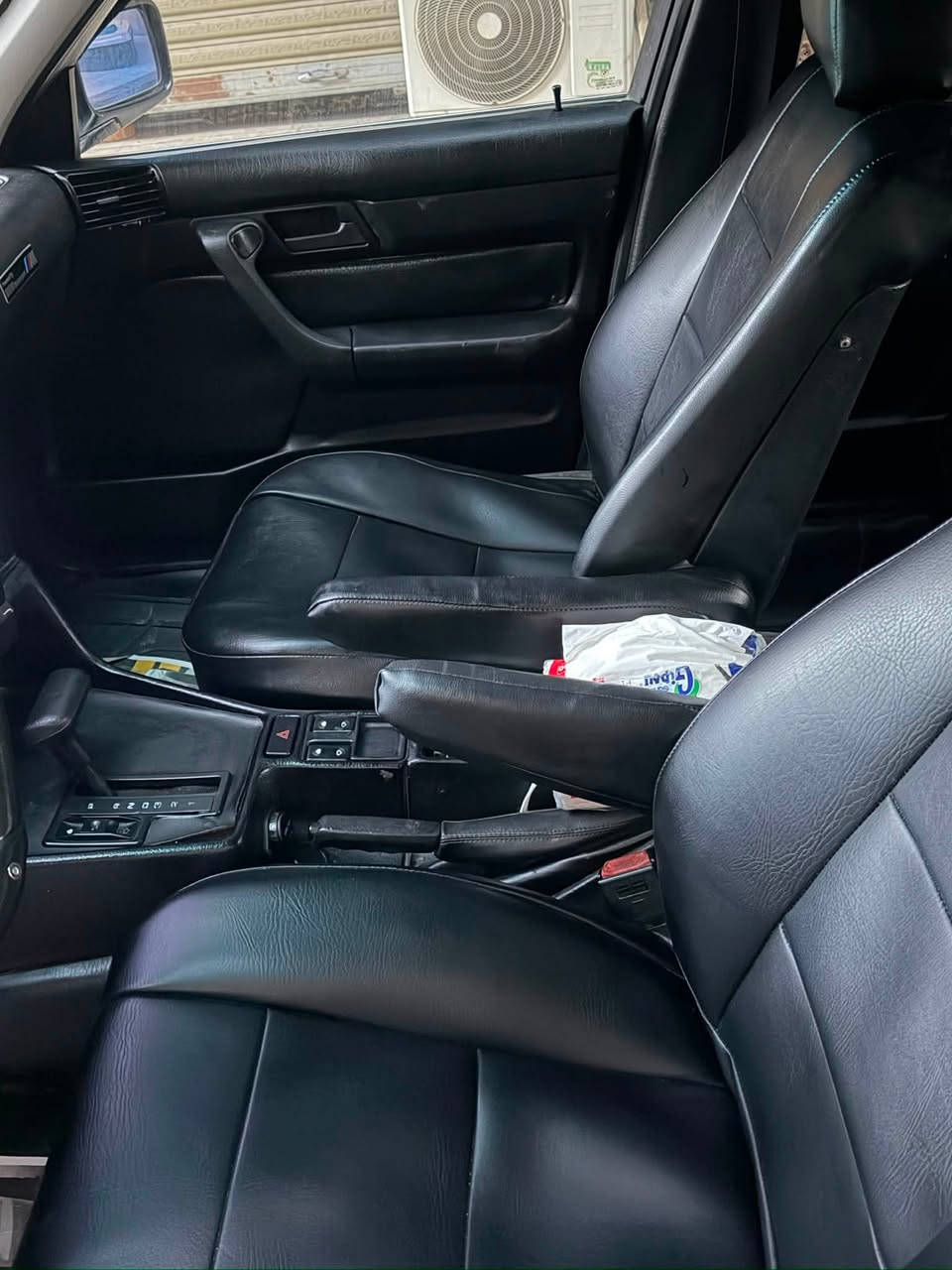 Bmw525 سياره
للبيع 525 محرك مفتوح بأسمي تحويل ثاني يوم
السياره بلاد مابيها اي حادث تدفئه تبريد مكينه وكير  ضمان ستيرن رياضي والستيرن الاصلي هم موجود وياها شاشه كاربلي اصليه كشنات جلد لايت زنون ودمام بك لايت دخاني فتحه سقف ويل وتخم تاير جديد السياره مصروف عليها هواي ومو سعرها المكان بغداد السعر 49$
*********** واتس اب فقط
