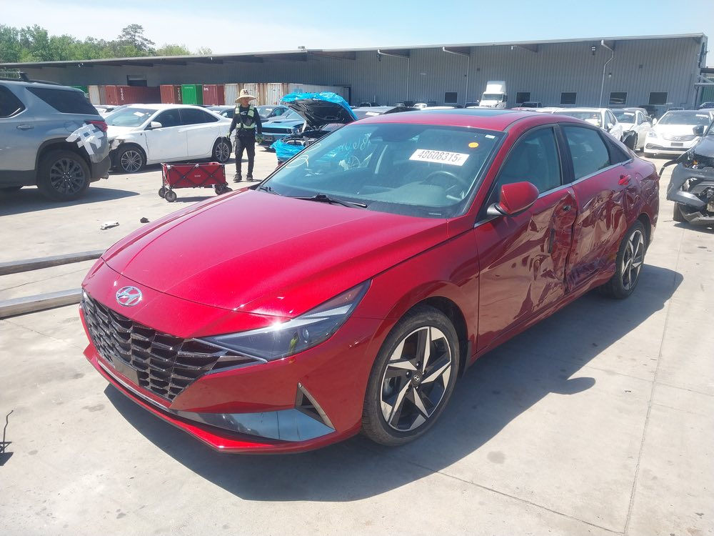 السلام عليكم 

النترا 2023امريكي فول لمتدد ماشي 40الفmiحادثهه بابين مبدلات اصليات الون نفس صور الحادث بلمنشور  رقم اربيل بسمه تريد وكاله تريد تحويل 

السعر 170بيهه مجال 

اني مكلف بنشر 

رقم صاحبه السياره ‪+964 771 171 1254‬
