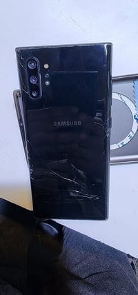 نوت ١٠ بلس • ٢٥٦ • شاشة مكسورة