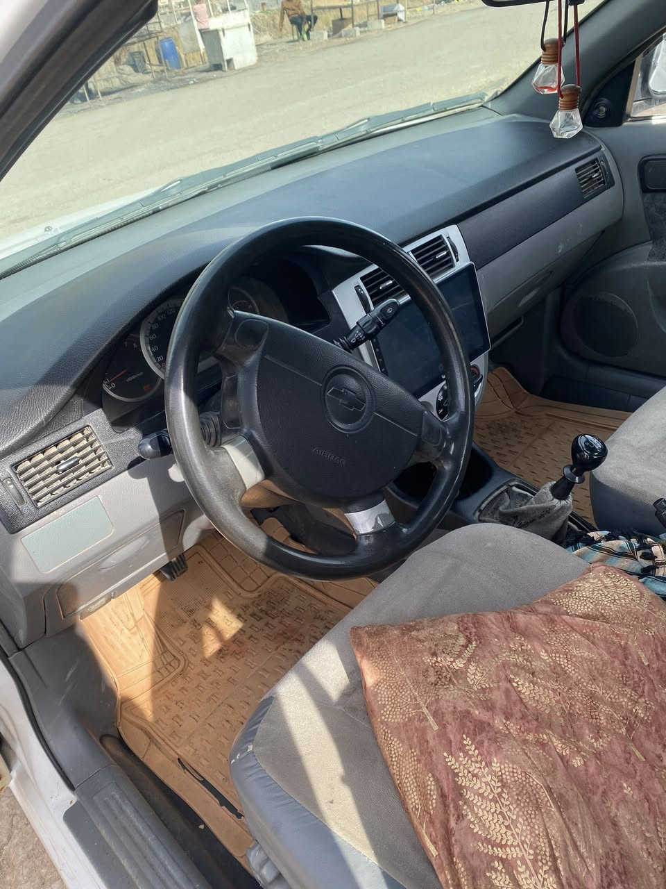 السلام عليكم اوبترا 2004 باسمي كامله كير محرك تخم تايرات تدفئه تبريد حداديه جديده  بيها حزام صبغ *********** سعر63وبيه مجال
