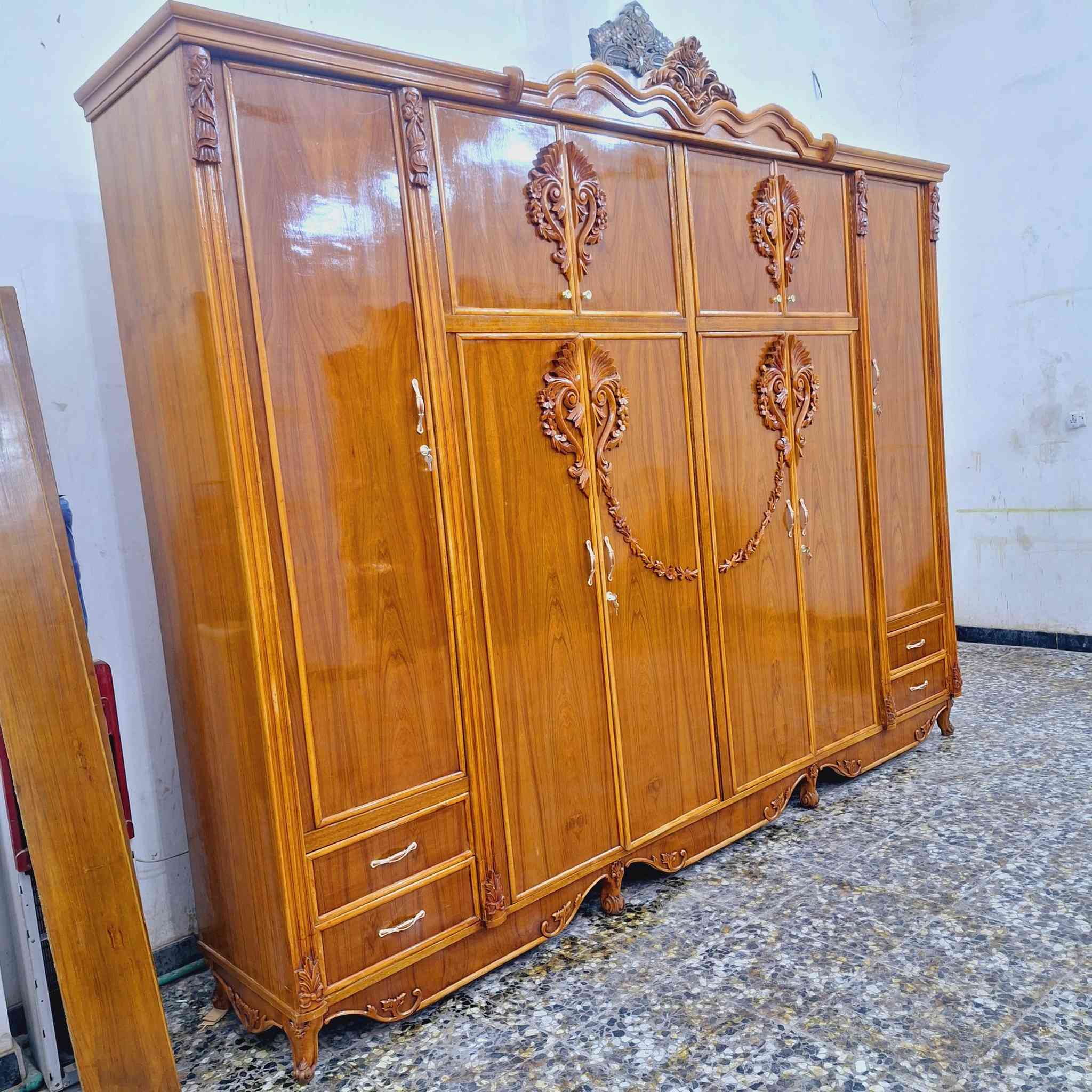 لو تلحك لو متلحك السعر مليون و50 فقط والتوصيل مجاني للإستفسار ***********
