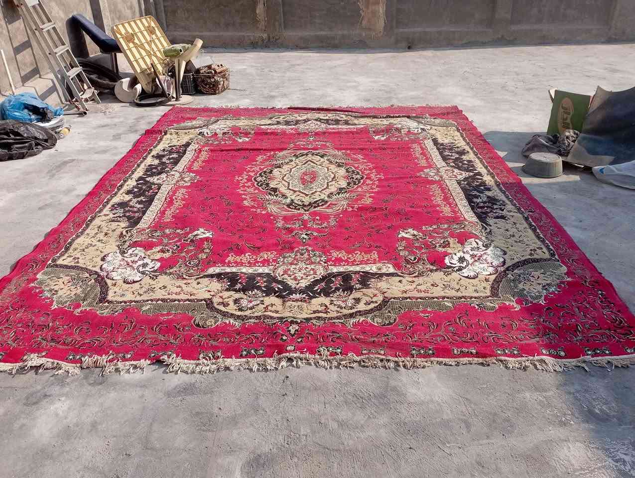 زوليه نظيفه جدا للبيع 3في4 السعر 50الف وبيها مجال رقمي للتواصل نجف ***********
