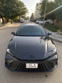 كامري 2025 هايبرد  مواصفات se شاحن واير ليس كشن جلد كهرباء فوول رادارا...