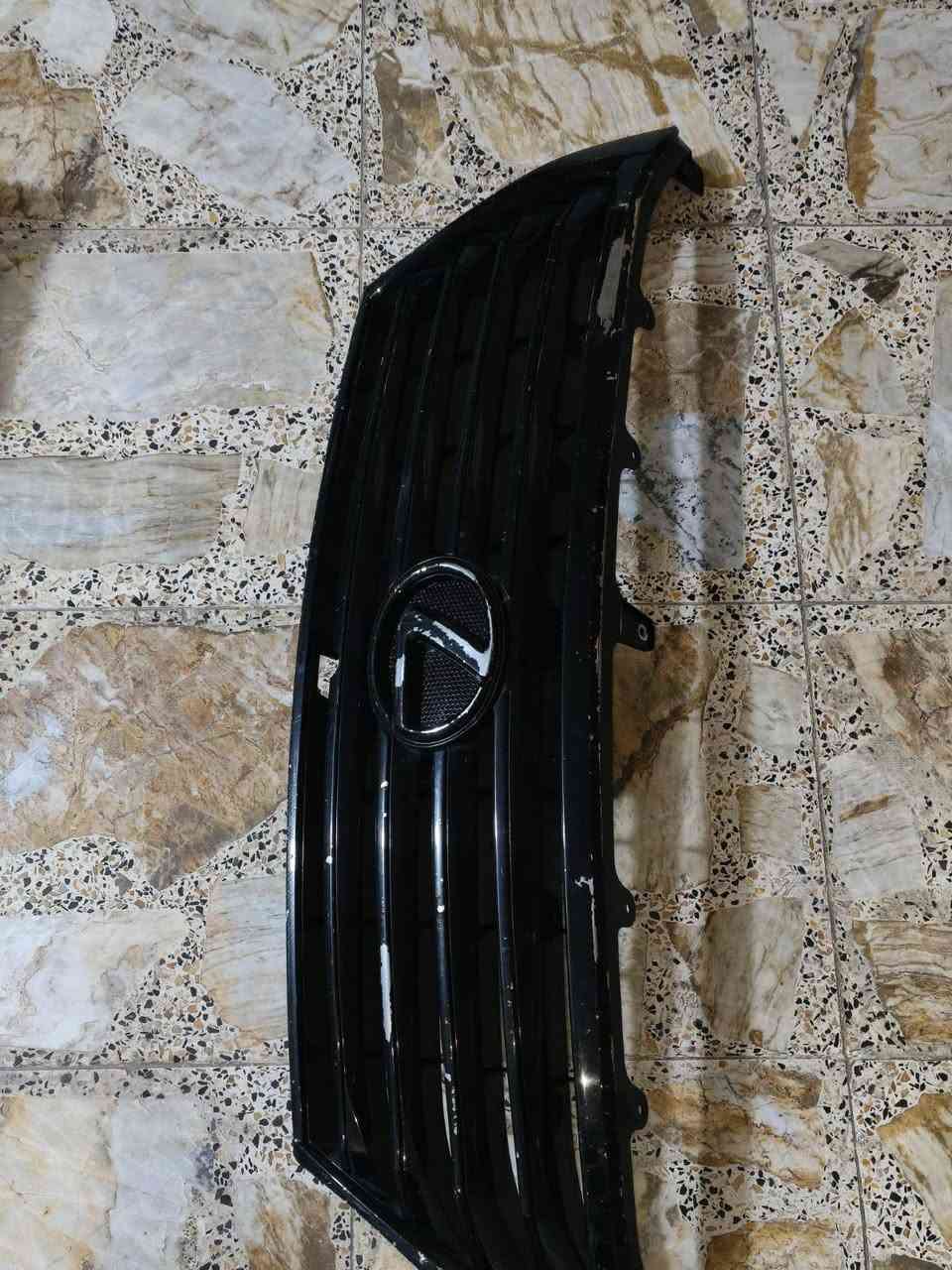 شباج الكزز مديل ٢٠١٢ كلشي مابي لاكسر ولاشي ليط مالته ابلادي سعر ١٠٠  شراي يتصل ***********
