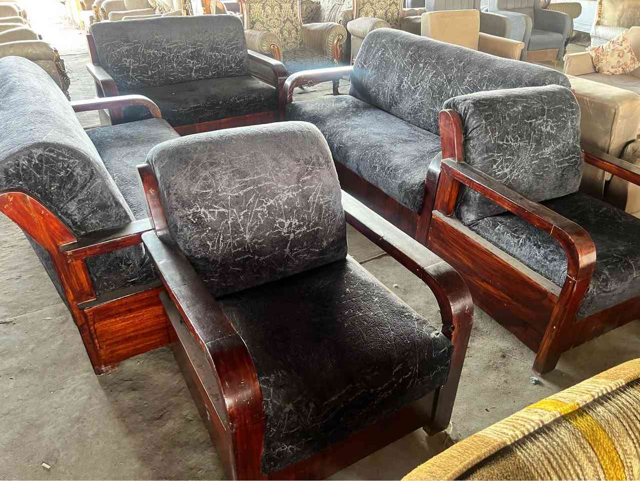 اسئل وجاوبك بغداد نهضة توصيل بكروة موجود 
***********
بيع شراء مراوس بغداد, العراق
