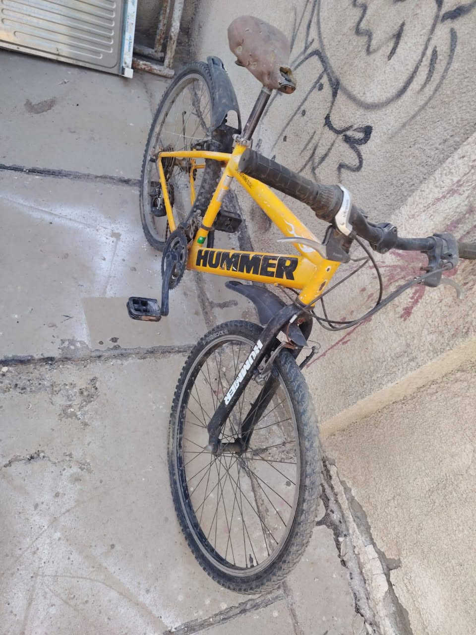 باسيكل همر للبيع
نقص بس عكرب و زنجيل
سعره 30 
مكاني كاظميه


**إذا كنت صاحب هذا الإعلان وتريد حذفه لأي سبب، رجاءا أرسل رسالة إلى الدعم الفني**