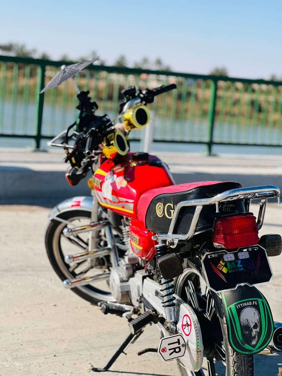 السلام عليكم دراجة للبيع موديل 23 نظافه فول لا تنقيص ولا تبخير كهربائيات كلها شغاله نكره سلف مكاني قضاء بلد الرقم ***********
