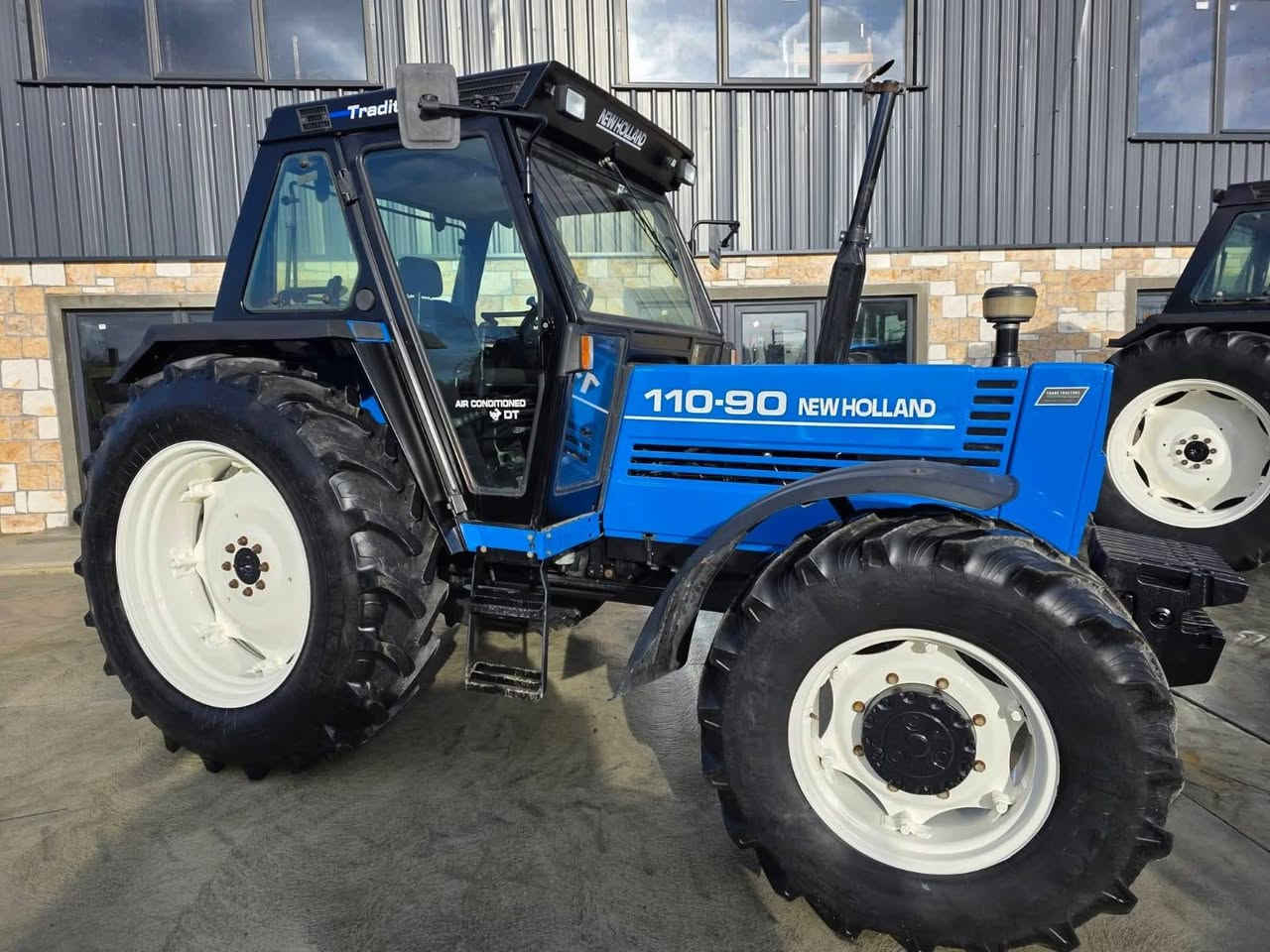 فيات حجم ١١٠
عداد ٢ 
مشتغلة ٦٠٠٠ساعه
مكاين وضع شركه 
موديل ٢٠٠٤
الون ازرق 
جاهزات التصدير 
السعرالمكينتين ٣٨الف دولار شامل الكمرك والشحن والضريبه مدة الوصول ٢٥يوم بعد الاتفاق


**إذا كنت صاحب هذا الإعلان وتريد حذفه لأي سبب، رجاءا أرسل رسالة إلى الدعم الفني**