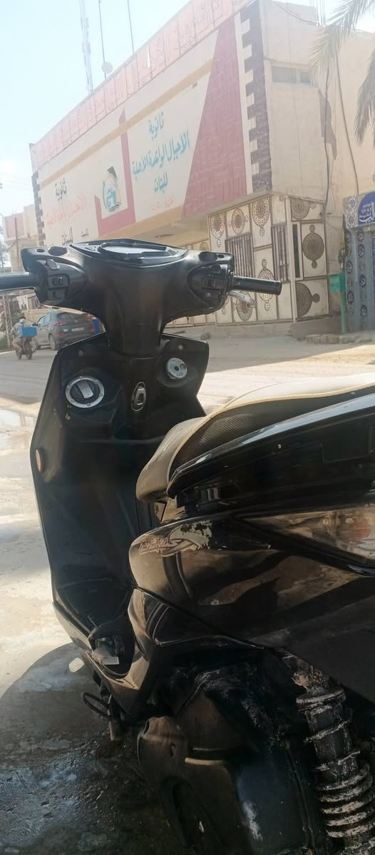 دراجه سكنز فحل لد فول مواصفات الرقم بي واتساب 
‏‪***********‬‏ السعر 900 وبيه مجال الدراجه جديده
