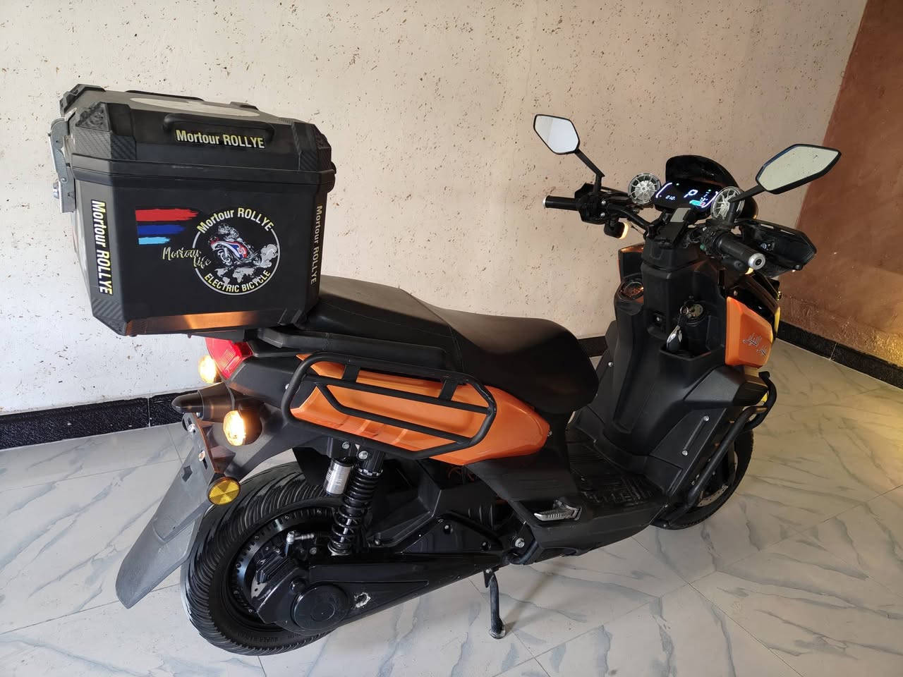 للبيع دراجه شحن 6 باتري نضافه فول بصمه تشغيل عن بعد جهاز إنذار مانع للسرقه السعر 825
***********
***********
