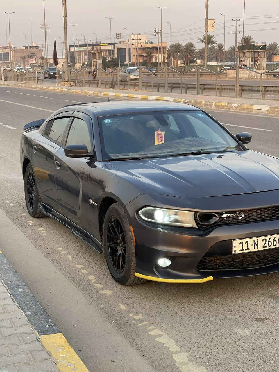 جارجر ١٦ اصل تو ويل مكينه ٣٦٠٠ نضيفه حيل السياره وجاهزه من كل شي حادثها فقط بنيد والسونار مرفق بالمنشور  كير مكينه حداديه تايرات كلها جديده سنويه لل ٢٠٣٠ باسمي السعر ١٦٨ مكاني كربلاء ***********
