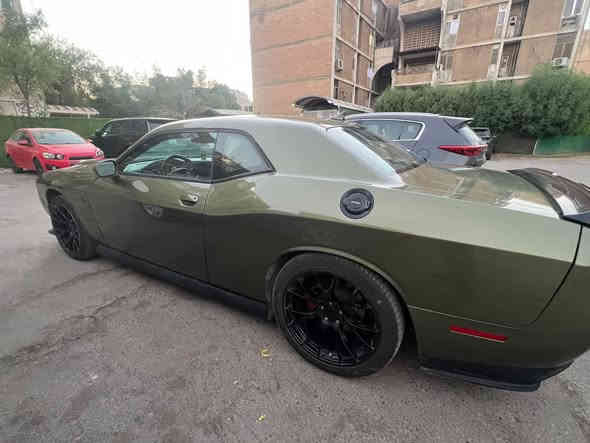 جالنجر 2016 بدون ايرباك ولغود وشواصي تغيير لون جمالية صور حادثها مرفق بل صوور مكفولة عدا الحادث كشنات جلد تبريد قطعتين لامبو دور رايدها 140 وبيها مجال ***********
