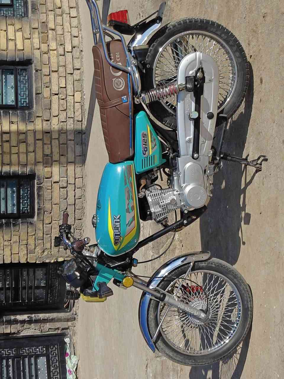 دراجه البيع موديل 24 وذا عندك دايون   كلك راوس بيه


**إذا كنت صاحب هذا الإعلان وتريد حذفه لأي سبب، رجاءا أرسل رسالة إلى الدعم الفني**