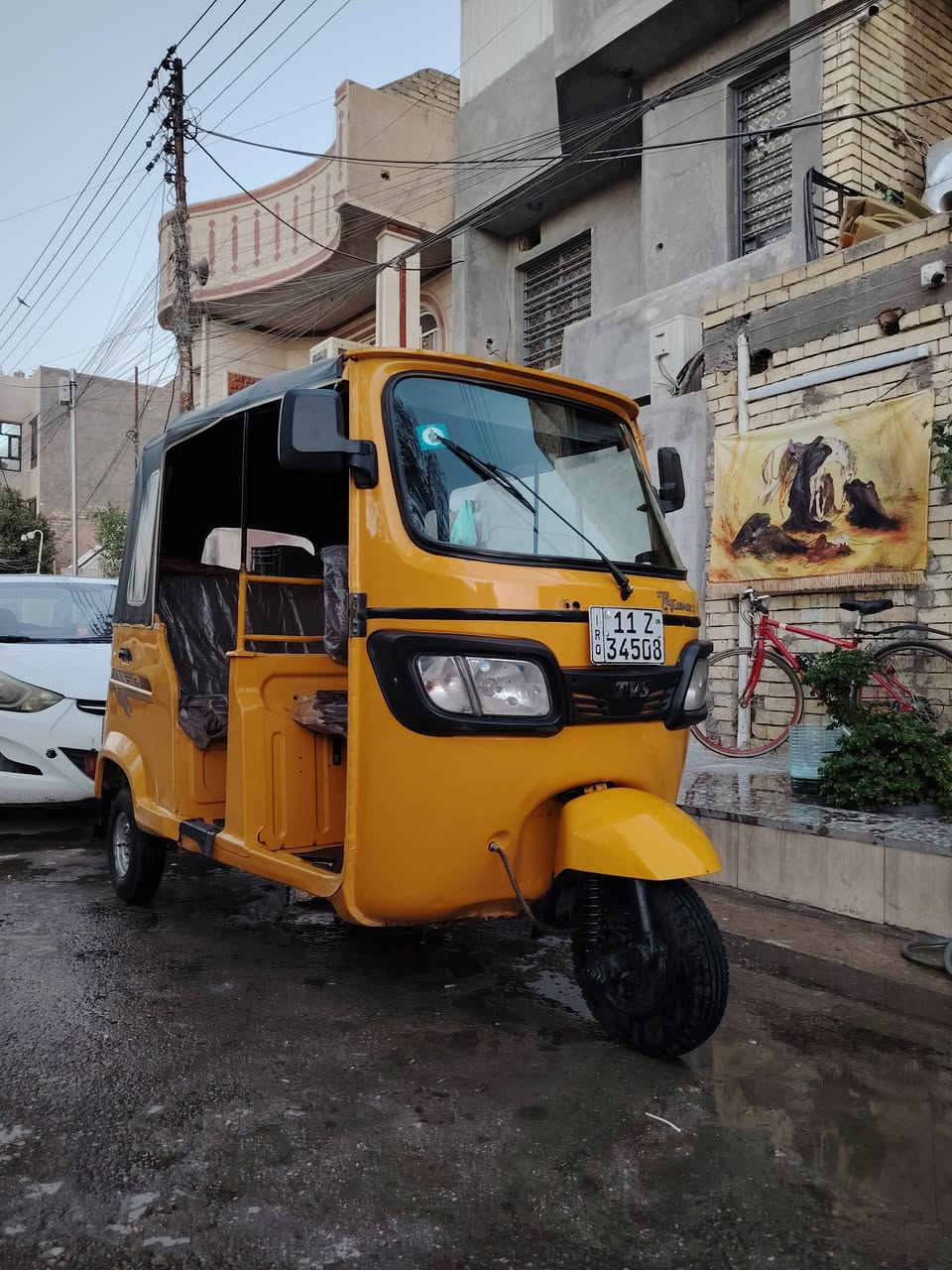 تكتك مديل ٢٠ نضيفه بيه بس هلالت مثلحه كشره لغود مكفوله مكينته خير من الله مابيه نقص سعره ٦وميه  *********** مكلف بل نشر
