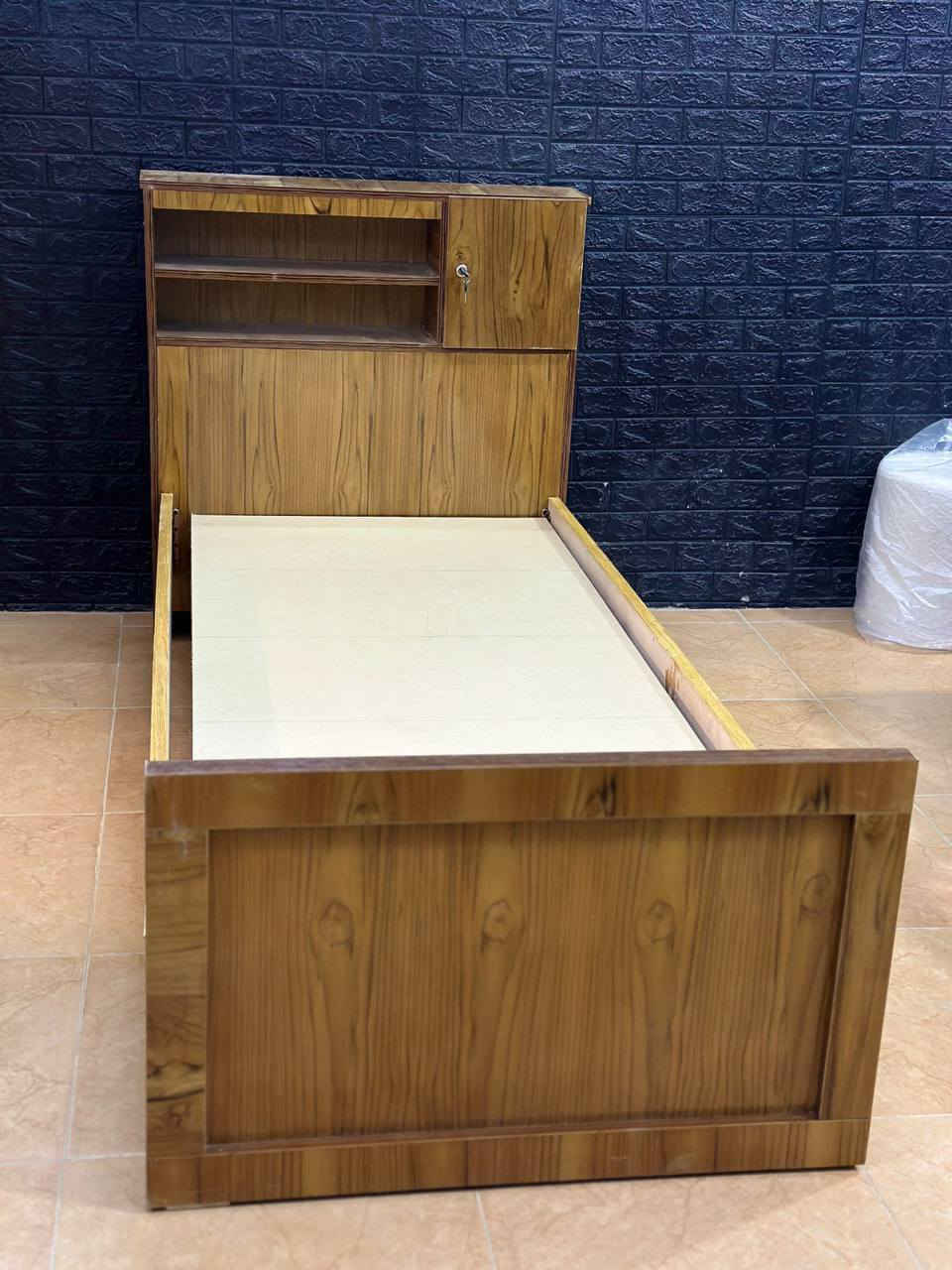 #سرير عراقي منام صومية
#نفر 90 في 190

#نفر ونص 120 في 200 

#نفرين 180 في 200 يجي صوميات عدد 2

 #مراسله الصفحه


**إذا كنت صاحب هذا الإعلان وتريد حذفه لأي سبب، رجاءا أرسل رسالة إلى الدعم الفني**