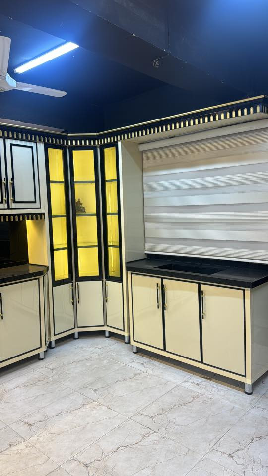 سلام عليكم تصفية محل ***********
