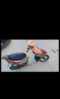 اني مكلف بالنشر دراجه 60 للبيع مكينه ما مفتوحه الدراجه نشطه كفرات نضيف...