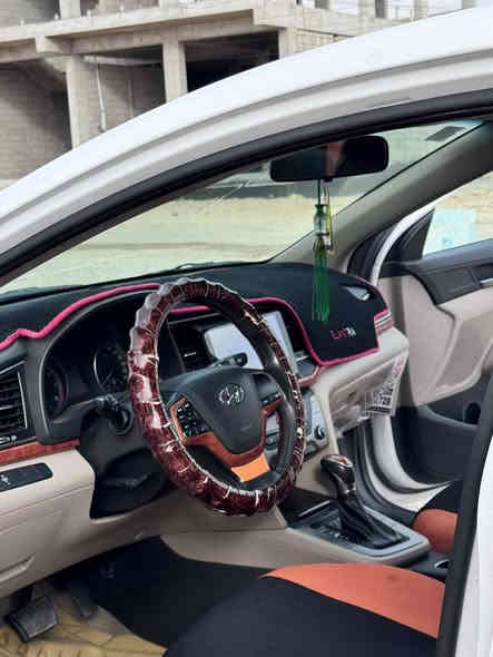 النترا للبيع موديل 2018 مكفولة كفاله عامه فول مواصفات من تعدا البصمه سياره بسمي مباشر  ***********
