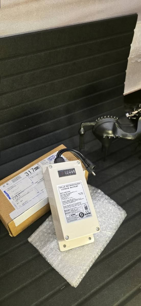 🔋 بطارية ليثيوم قابلة للشحن بالطاقة الشمسية
حل مثالي وموثوق للطاقة المتجددة، مصممة بأعلى معايير الجودة لتلبي احتياجاتك في أي مكان.
​مميزات المنتج:
​تقنية شحن شمسي: كفاءة عالية في تخزين الطاقة واستخدامها.
​تصميم متين: هيكل خارجي محمي ومناسب لمختلف الظروف.
​سهولة الاستخدام: مزودة بمؤشرات واضحة لحالة الشحن.
​💰 السعر: 23 ألف فقط!
🚚 الخدمة: التوصيل مجاني لجميع المحافظات
​📞 للطلب والاستفسار، يرجى التواصل عبر الرقم:
***********
