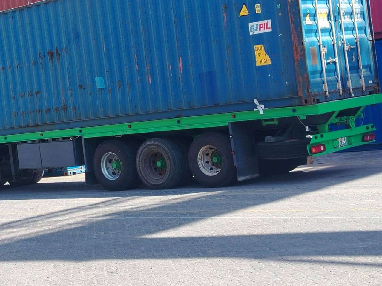 عربانه اوربيه شاصي 16 دناكير 13 مربع ط 12ونص جاهزه لشغل  ***********
