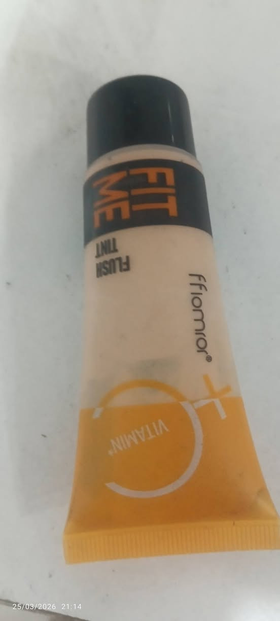 عندي اغراض كوزمتك للبيع شتريدون اكو كلهن جديدات ***********
