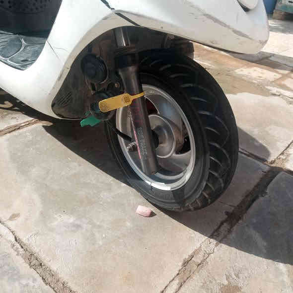 دراجه كامكو V2 دراجه مكينه 150 مكفوله من كلشي مكينه مامفتوحه كهربائيات كله شغله السعر خاص ***********
