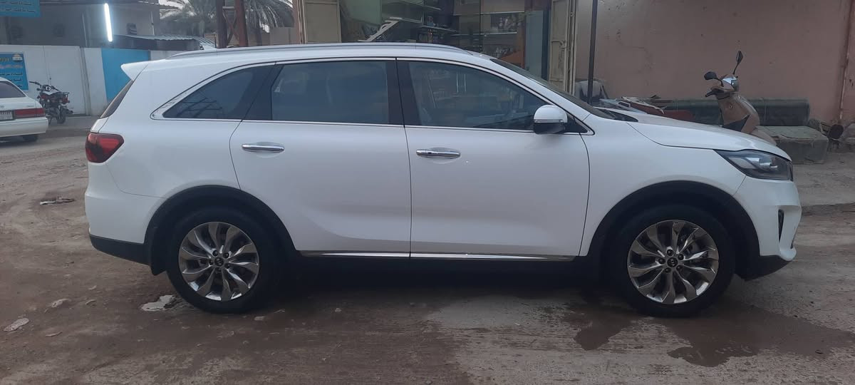 للبيع سورنتو 2020 خليجي 

 

محرك 6 سلندر مكفول كير مكفول 

ماشيه 118

شاشه جبيره

بصمة تشغيل وابواب 

صندوق كهربائي 

نظام ترحيب بالابواب 

كاميرا خلفيه

بردات خلفية بلادي  

حساس امامي خلفي 

تحكمات ستيرن

7 راكب 

وبقية المواصفات معروفه بالسورنتو 

السيارة جديدة  وبدون نقص جاهزة ومال جناي سونار موجوده داخل منشور موضح شنو بيها سيارة مكفوله من صبغ 

السعر 257 وبيها مجال 

مكان السيارة بابل 

***********
